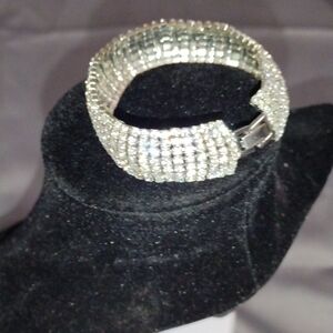 Fashion Jewelry Silver Crystal Pavé Stretch Bracelet